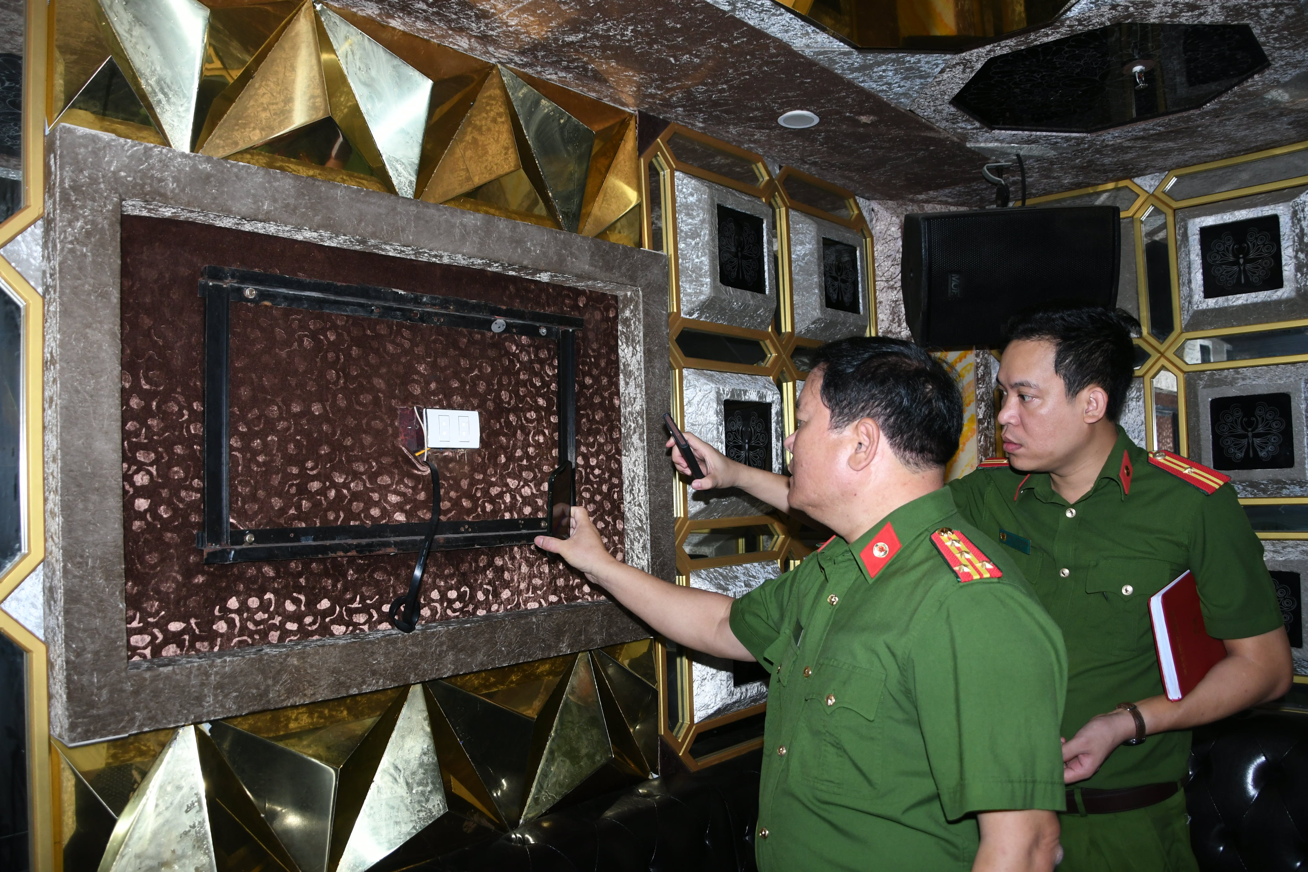 Tổng kiểm tra toàn quốc về an toàn phòng cháy, đề xuất quy định chặt chẽ hơn việc cấp phép karaoke